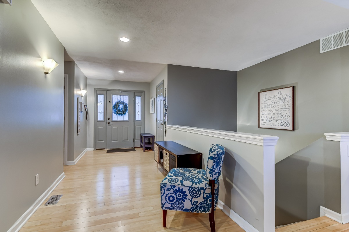 3725 Carney Boulevard Springfield, IL 62712 - Photo 3 of 46 Gallery Image 3