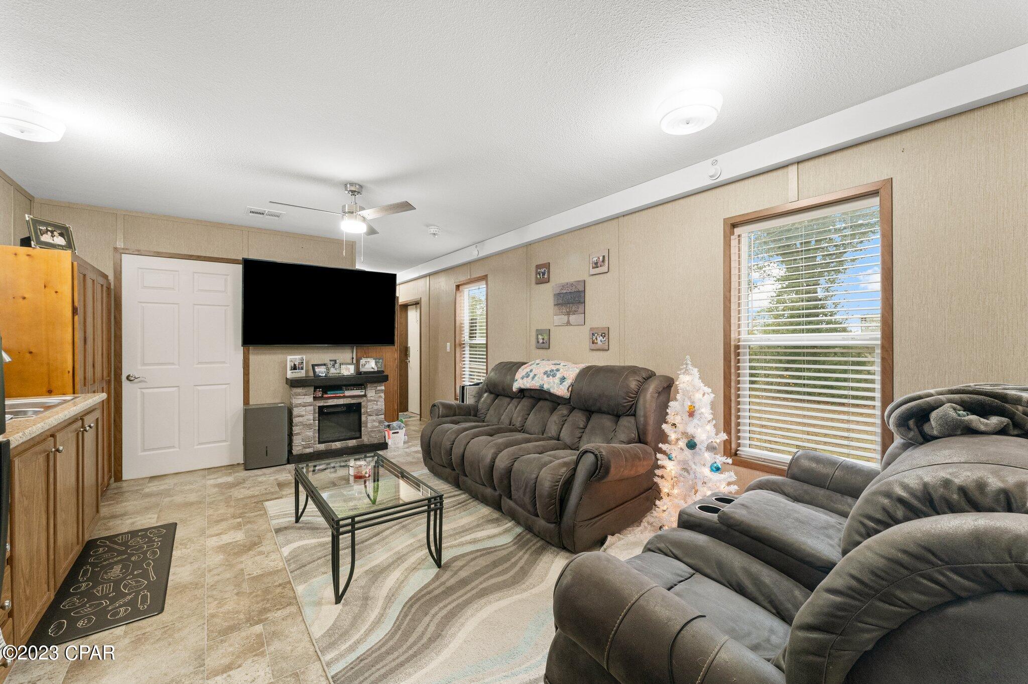 6428 Buckingham Road Youngstown, FL 32466 - Photo 3 of 21 Gallery Image 3