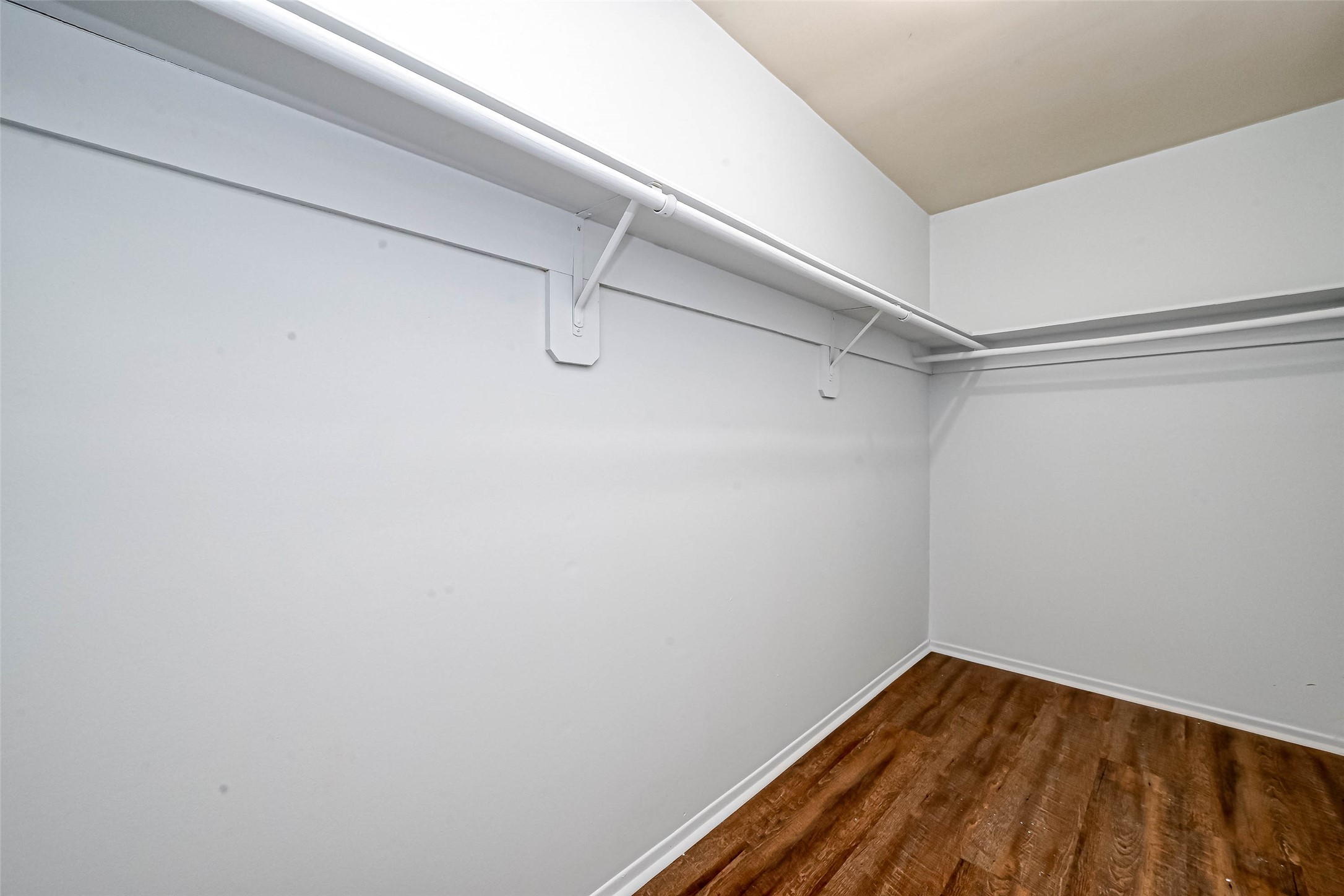 2831 Pecan Ridge Drive Sugar Land, TX 77479 - Photo 29 of 44 1st floor primary bedroom walk in closet