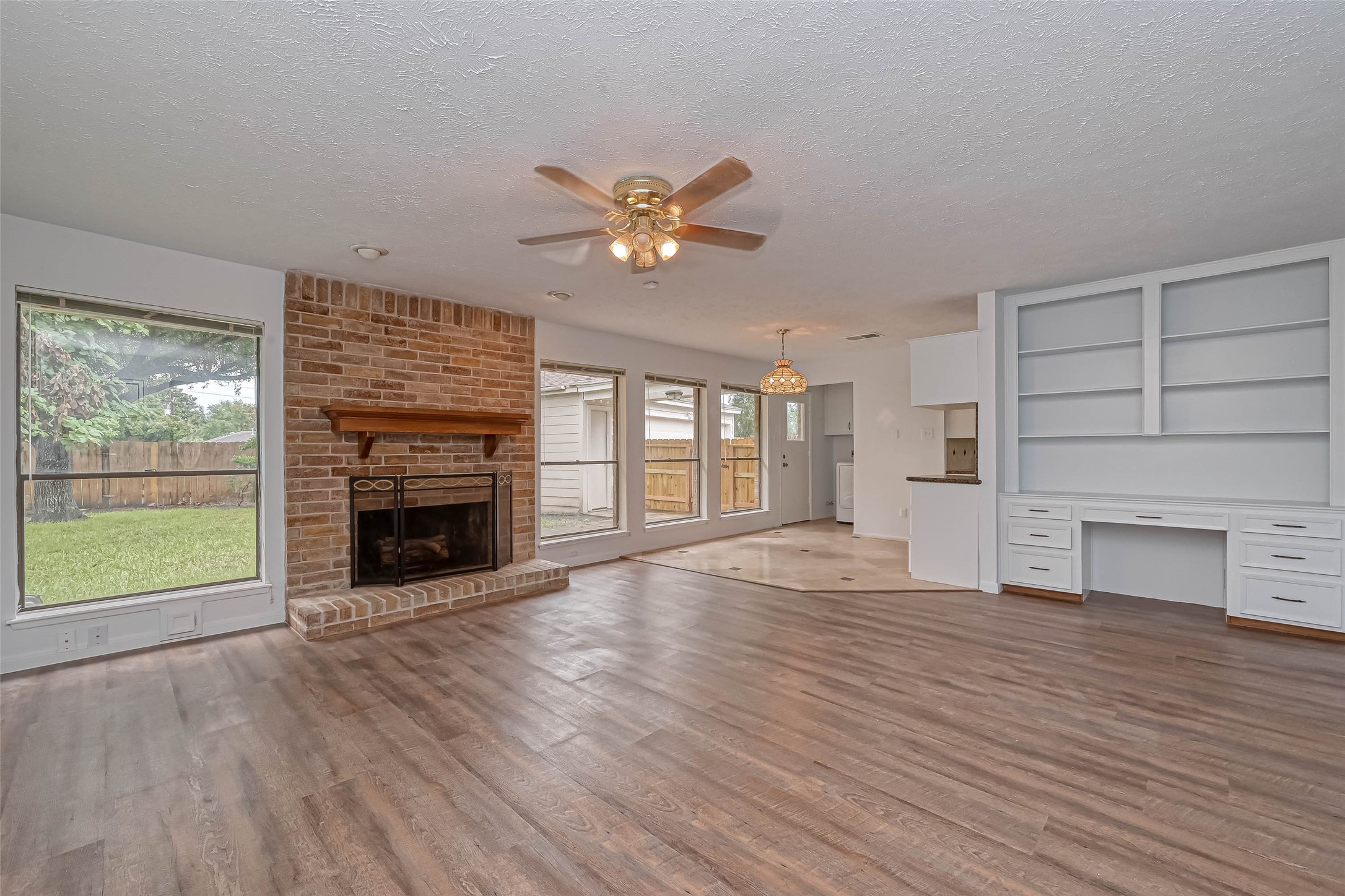 2831 Pecan Ridge Drive Sugar Land, TX 77479 - Photo 9 of 44