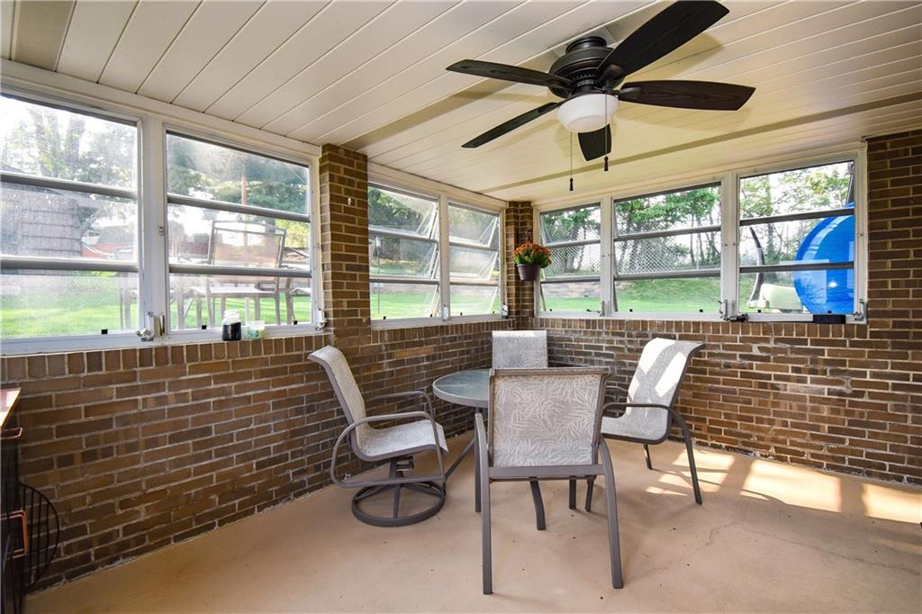 5210 Meadowcrest Road Baldwin, PA 15236 - Photo 13 of 23 Gallery Image 13