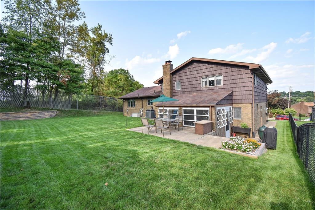 5210 Meadowcrest Road Baldwin, PA 15236 - Photo 14 of 23 Gallery Image 14