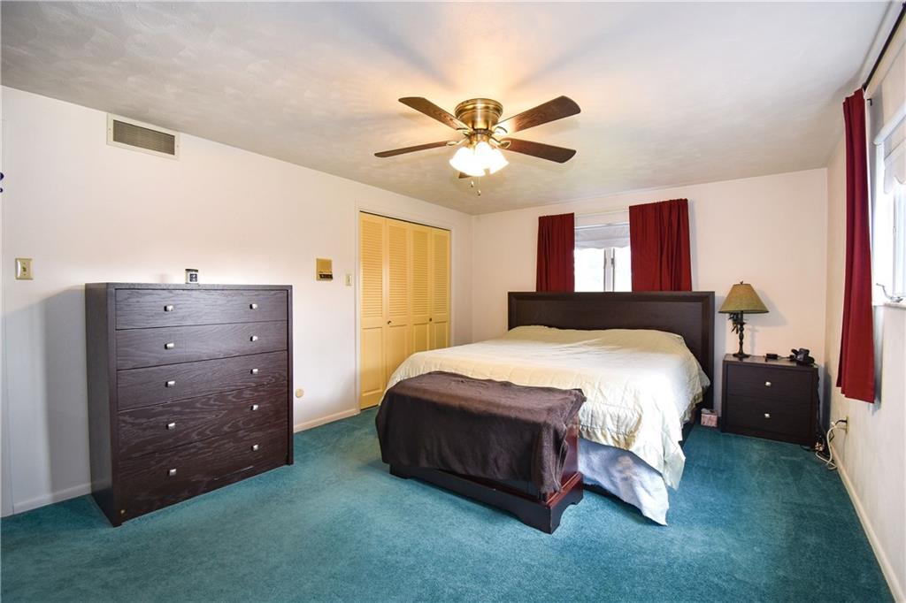 5210 Meadowcrest Road Baldwin, PA 15236 - Photo 15 of 23 Gallery Image 15