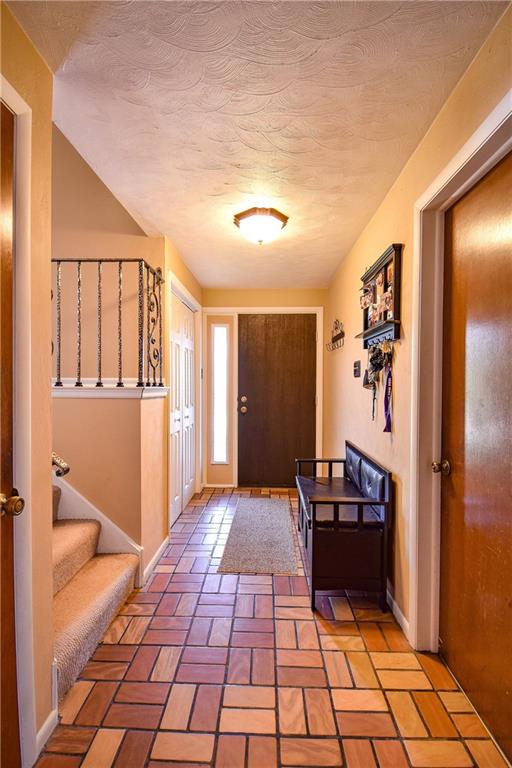 5210 Meadowcrest Road Baldwin, PA 15236 - Photo 3 of 23 Gallery Image 3