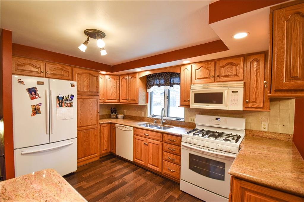 5210 Meadowcrest Road Baldwin, PA 15236 - Photo 8 of 23 Gallery Image 8