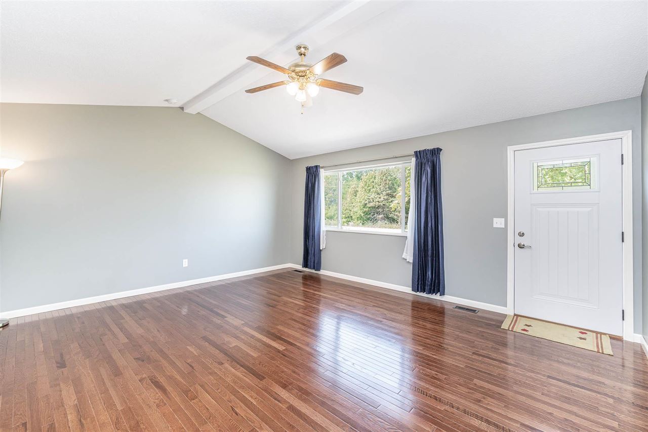 1011 West River Road Auburn, MI 48611 - Photo 7 of 20 Gallery Image 7