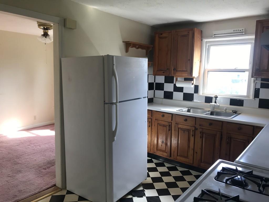 71 Stanhope Road Springfield, MA 01109 - Photo 13 of 32 Gallery Image 13