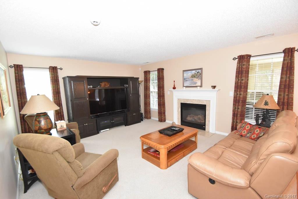 229 Chestnut Avenue Tega Cay, SC 29708 - Photo 2 of 24 Gallery Image 2