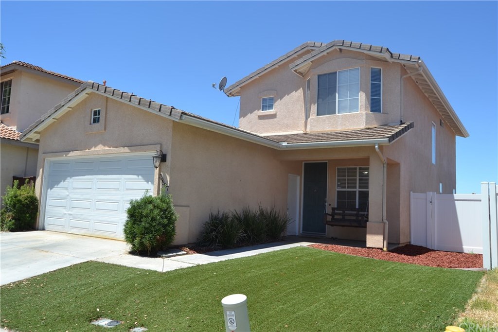 39507 June Road Temecula, CA 92591 - Photo 1 of 1 artificial turf front yard newer plastic fencing