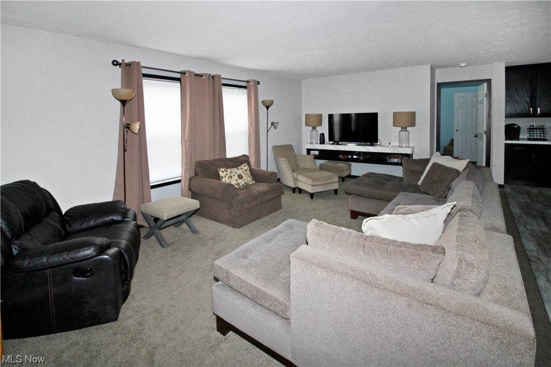 1609 Coldwater Crossing Road Lakeside Marblehead, OH 43440 - Photo 32 of 38 View of carpeted living room
