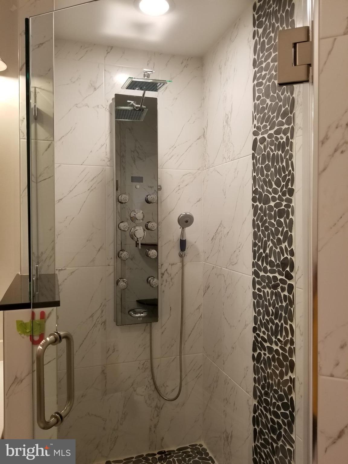 11012 Piscataway Road Clinton, MD 20735 - Photo 22 of 28 Main Level Shower Bath (Master)