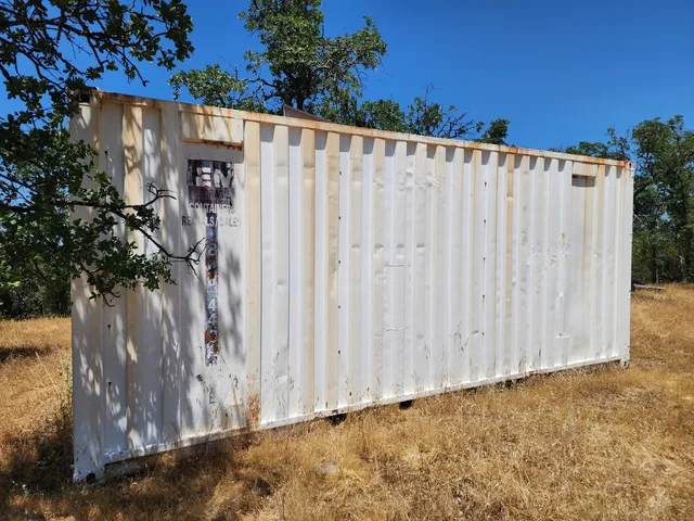 a view of a bunch of trees and bushes