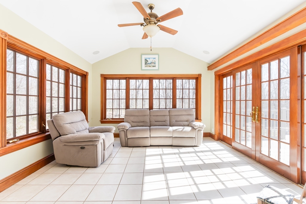 9 Squantum Road Paxton, MA 01612 - Photo 11 of 30