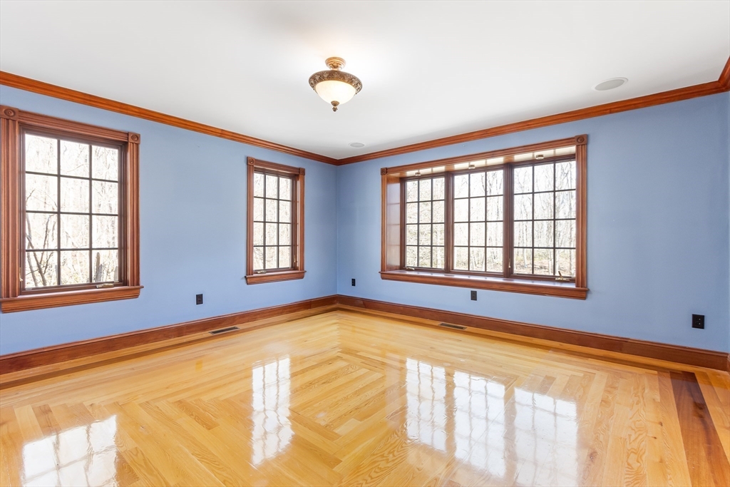 9 Squantum Road Paxton, MA 01612 - Photo 13 of 30