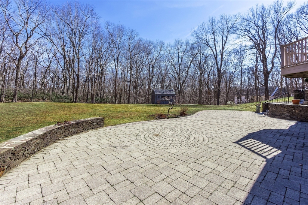 9 Squantum Road Paxton, MA 01612 - Photo 26 of 30