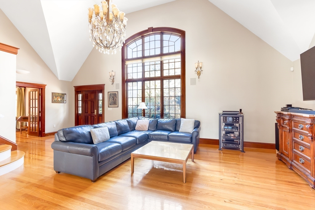 9 Squantum Road Paxton, MA 01612 - Photo 4 of 30