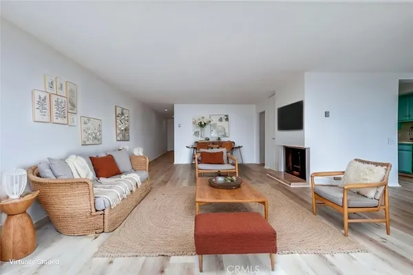 $1,025,000 | 3200 La Rotonda Drive, Unit 405, Rancho Palos Verdes, CA 90275