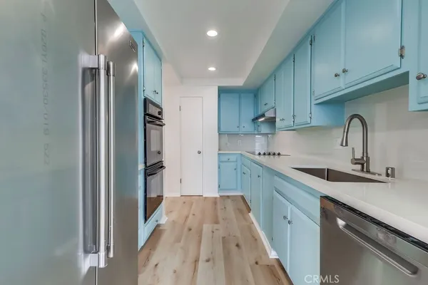 $1,025,000 | 3200 La Rotonda Drive, Unit 405, Rancho Palos Verdes, CA 90275