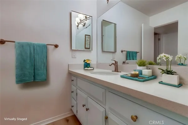 $1,025,000 | 3200 La Rotonda Drive, Unit 405, Rancho Palos Verdes, CA 90275