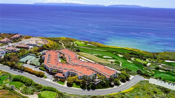 $1,025,000 | 3200 La Rotonda Drive, Unit 405, Rancho Palos Verdes, CA 90275