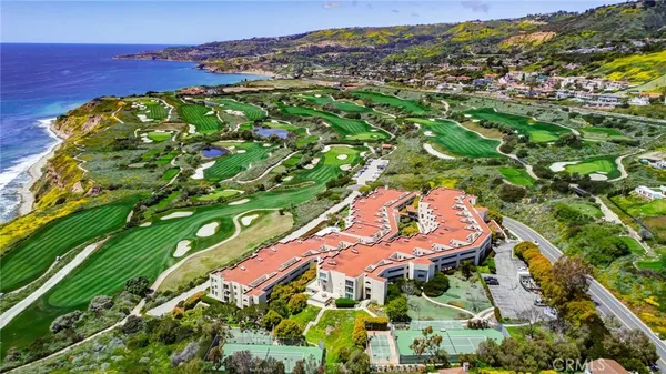 $1,025,000 | 3200 La Rotonda Drive, Unit 405, Rancho Palos Verdes, CA 90275