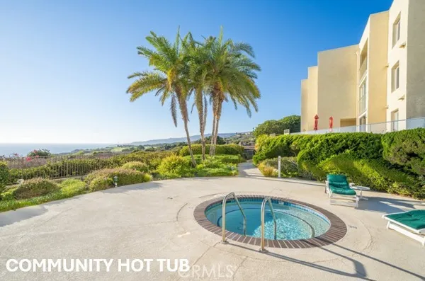 $1,025,000 | 3200 La Rotonda Drive, Unit 405, Rancho Palos Verdes, CA 90275