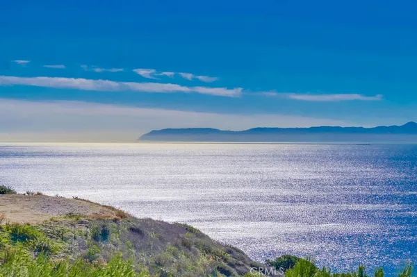$1,025,000 | 3200 La Rotonda Drive, Unit 405, Rancho Palos Verdes, CA 90275