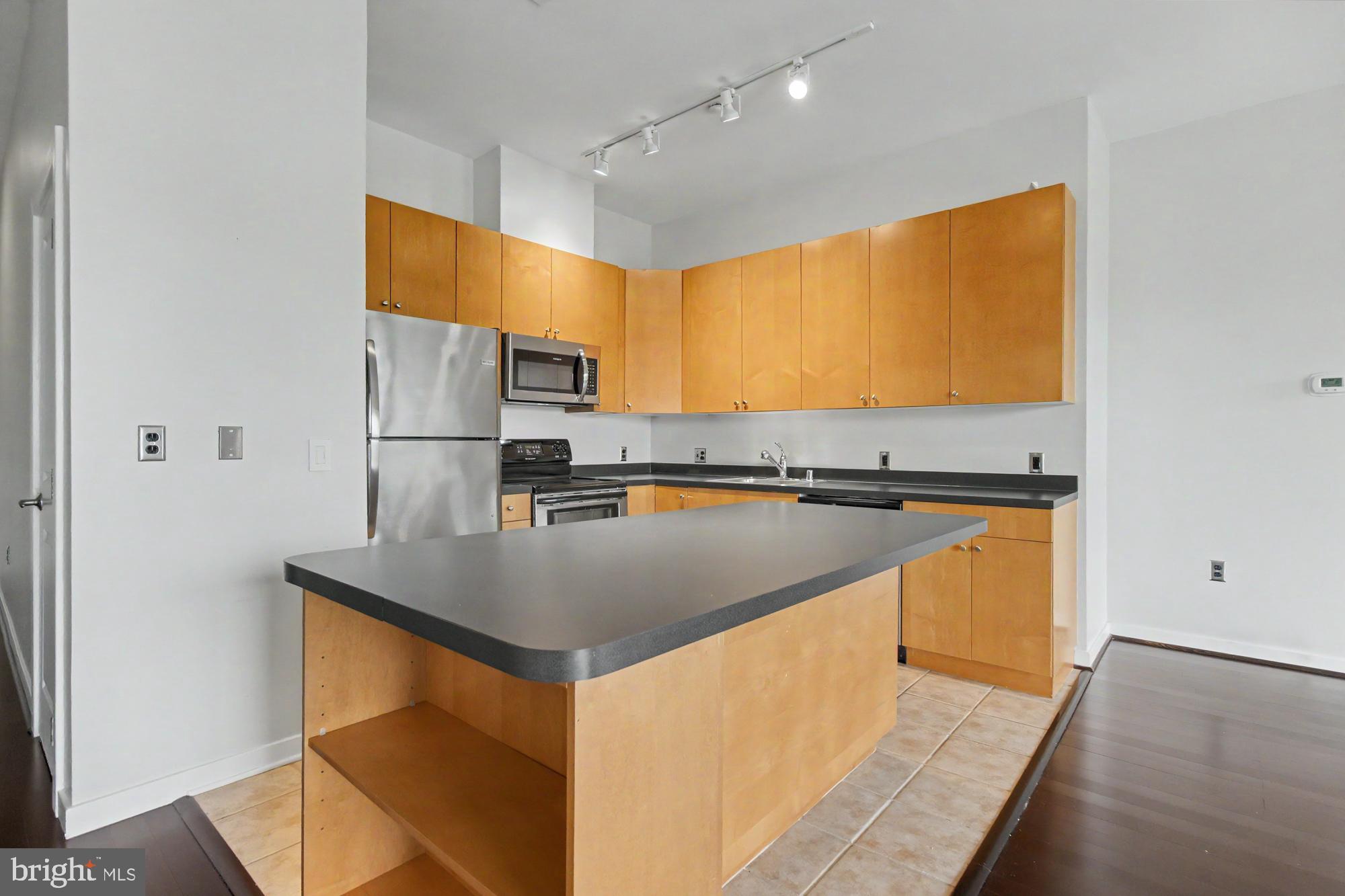 2007 Clipper Park Road, Unit 314 Baltimore, MD 21211 - Photo 13 of 41