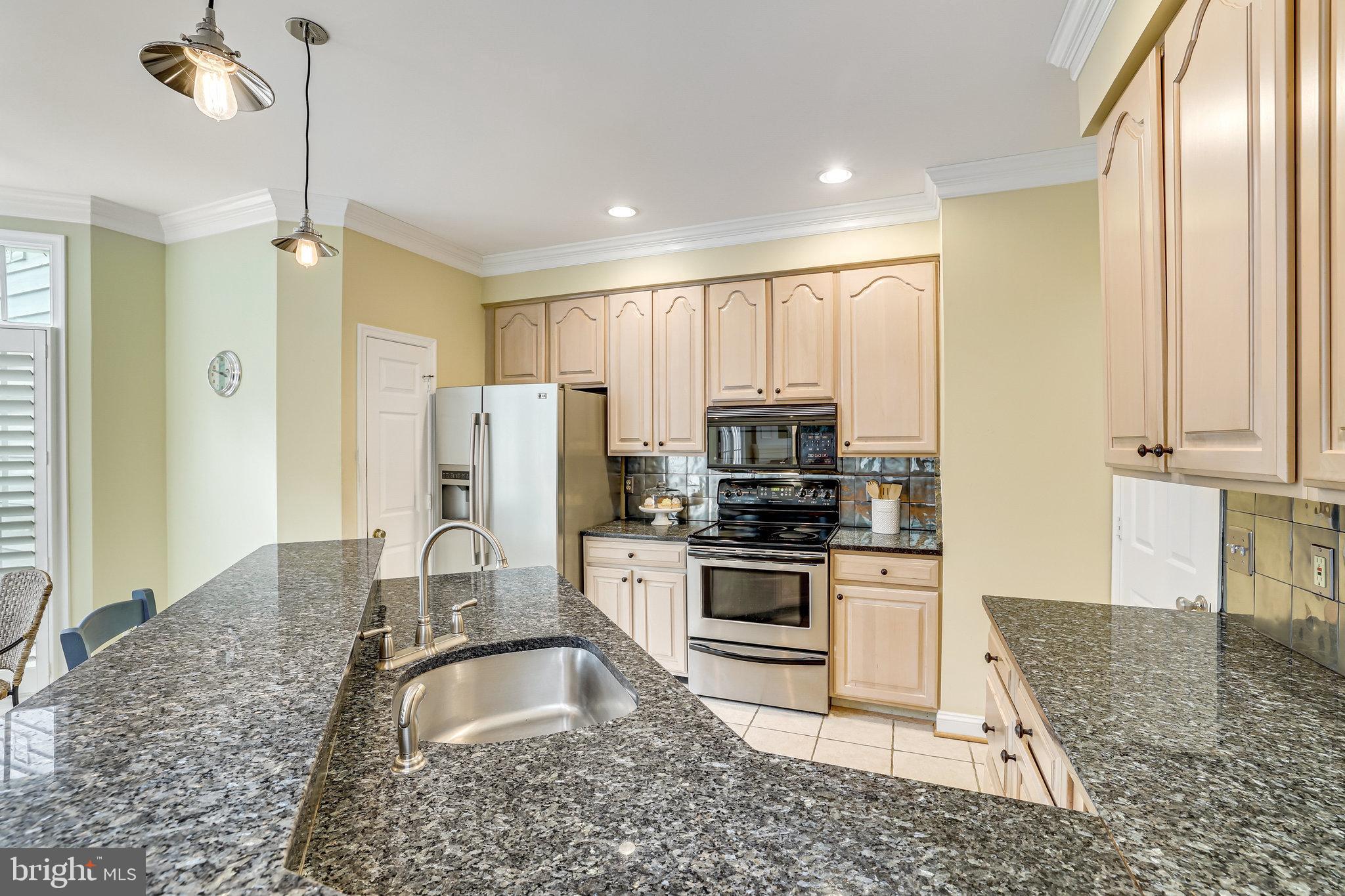 11419 Hollow Timber Way Reston, VA 20194 - Photo 16 of 76