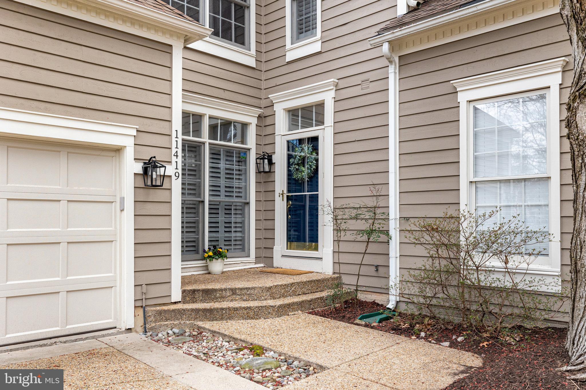 11419 Hollow Timber Way Reston, VA 20194 - Photo 3 of 76