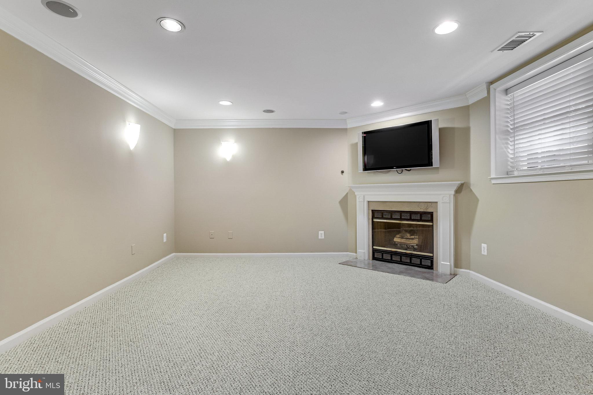11419 Hollow Timber Way Reston, VA 20194 - Photo 49 of 76
