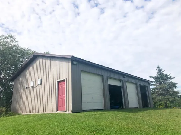 $695,000 | 174 Angell Hill Road, New Berlin, NY 13411