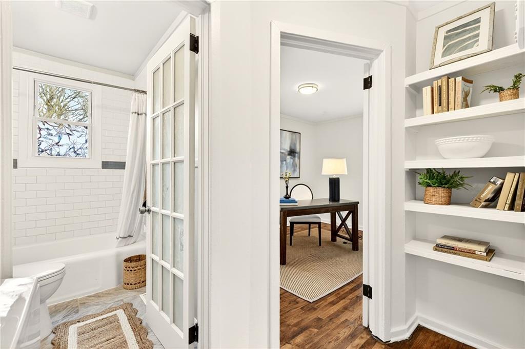 1036 Wylie Street Southeast Atlanta, GA 30316 - Photo 13 of 31 a view of living room filled with furniture and window