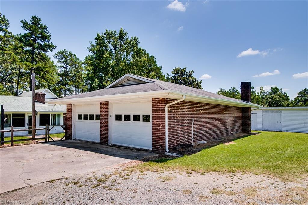 4633 Peace Road Trinity, NC 27370 - Photo 4 of 28 2 car detached garage with office/storage space