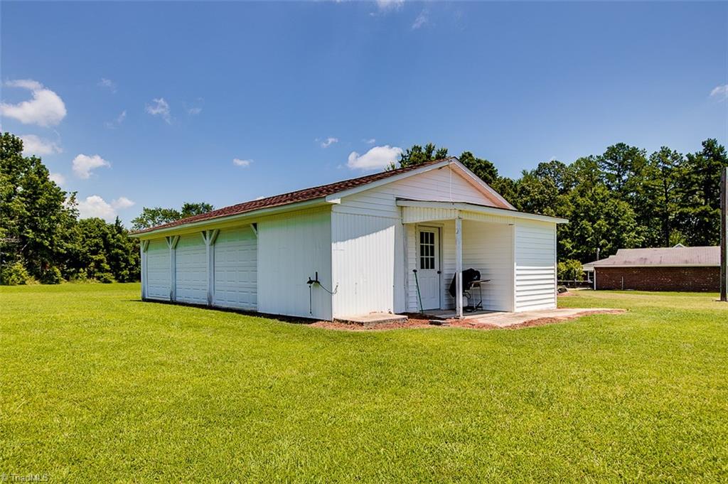 4633 Peace Road Trinity, NC 27370 - Photo 9 of 28