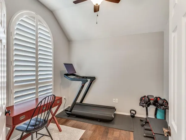 $390,000 | 10505 Stonehill Drive, Benbrook, TX 76126