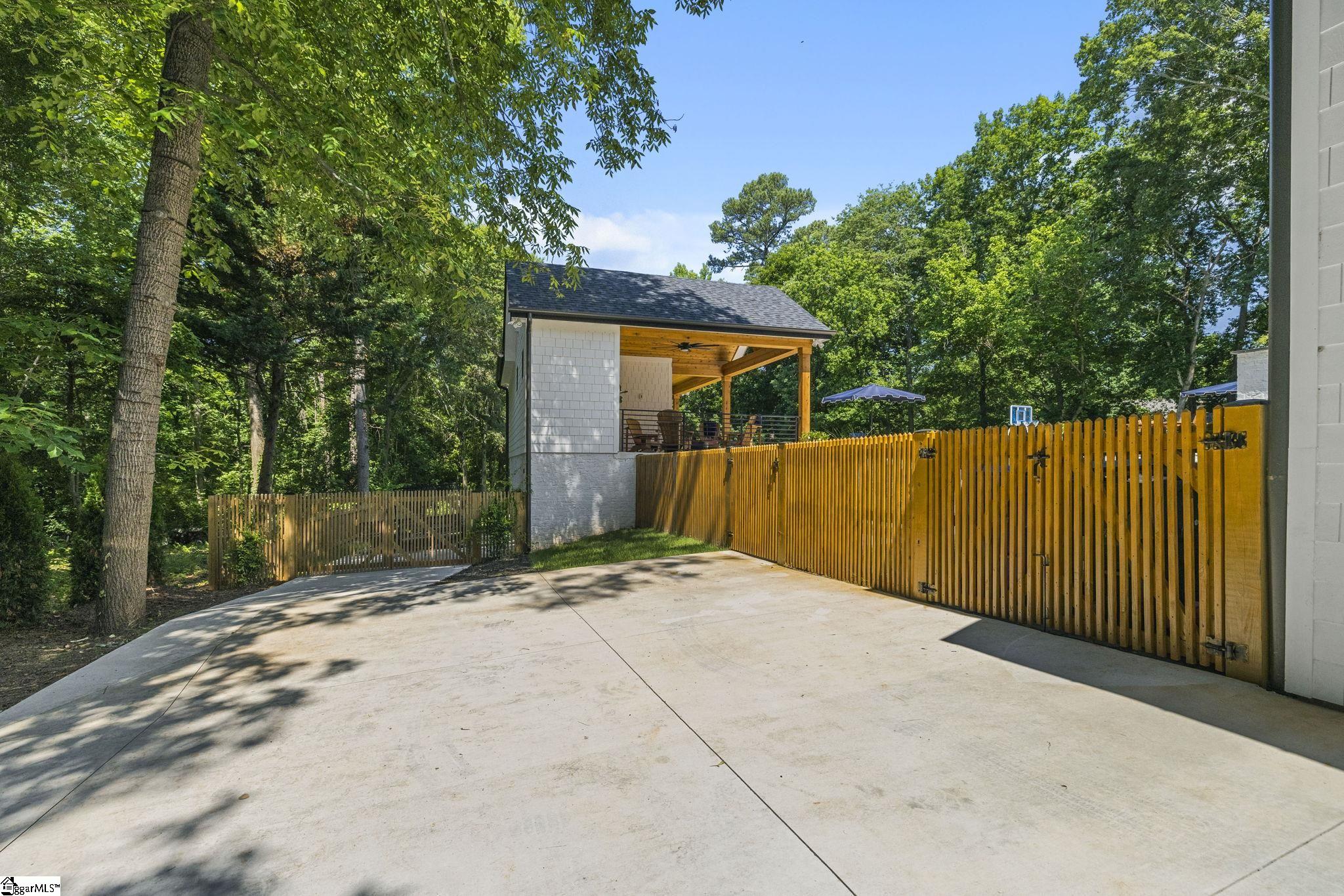 1720 Parkins Mill Road Greenville, SC 29607 - Photo 39 of 50 Gallery Image 39