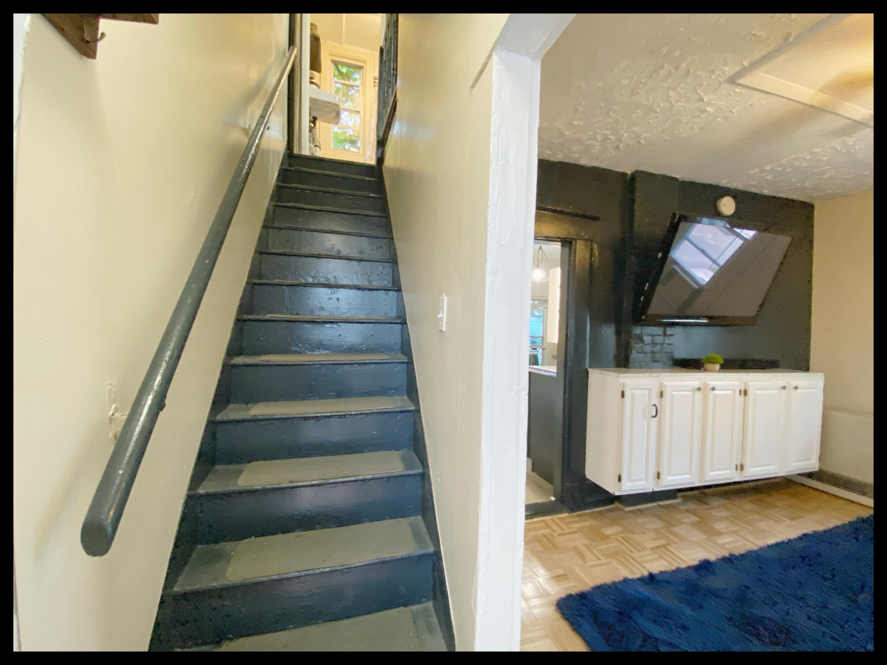 1 Horton Place Portland, ME 04102 - Photo 9 of 33 Apt 2 enter