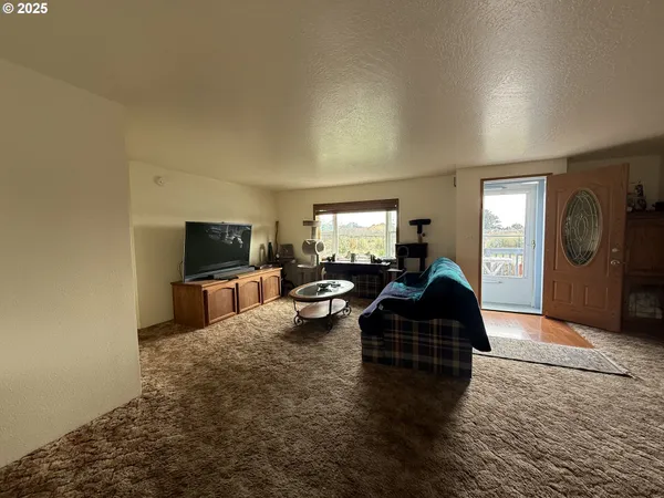 $475,000 | 397 Mill Beach Road, Brookings, OR 97415