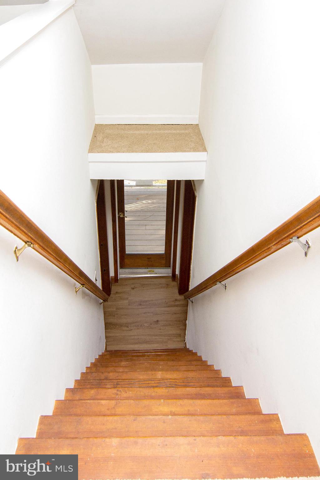 400 Leppo Road Westminster, MD 21158 - Photo 26 of 59 Wood stairs to upper level 2