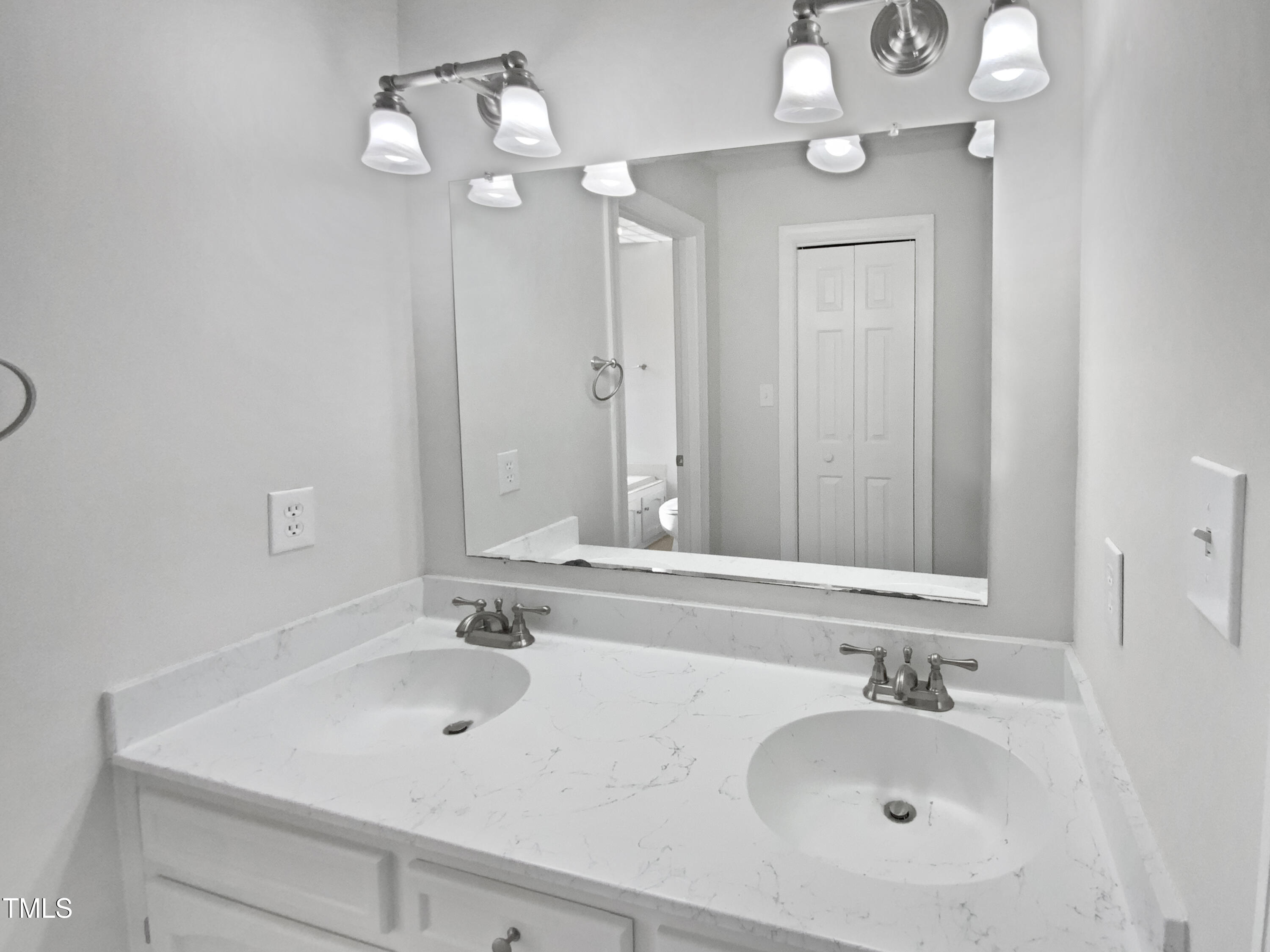 4016 Ridgebrook Bluffs Drive Raleigh, NC 27603 - Photo 10 of 22 listing_8