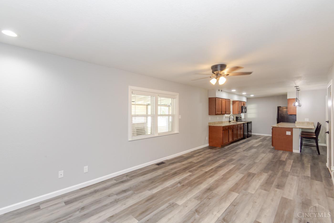 6175 Carnation Road Dayton, OH 45449 - Photo 17 of 35 Gallery Image 17