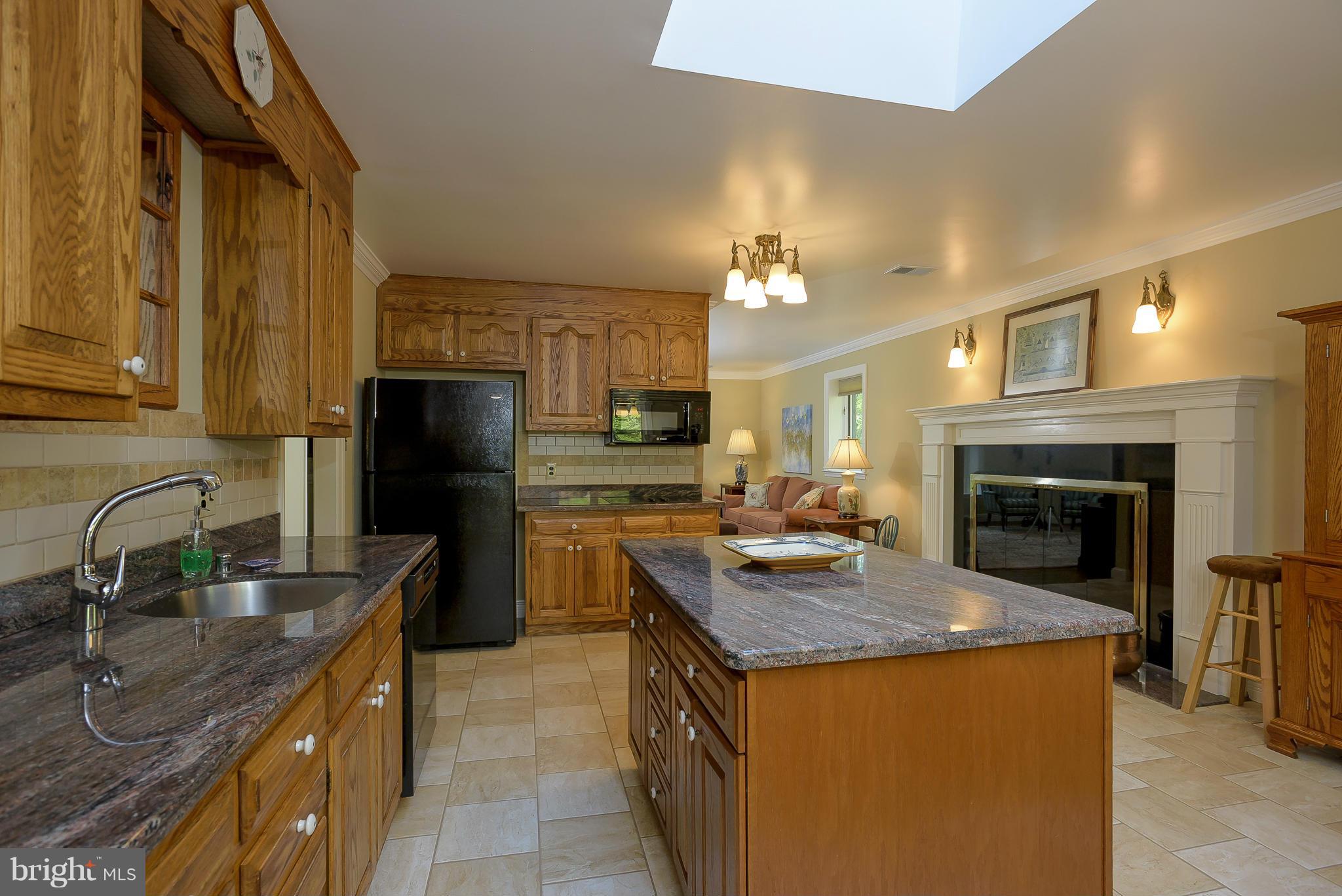 5155 Green Bridge Road Clarksville, MD 21029 - Photo 16 of 30 Kitchen