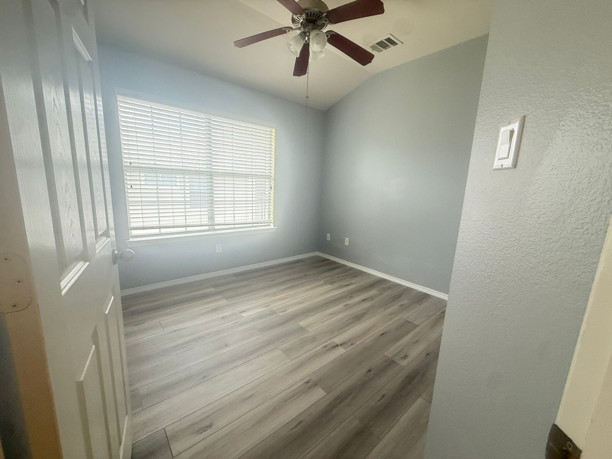 1900 Scofield Ridge Parkway, Unit 2103 Austin, TX 78727 - Photo 12 of 35 Second bedroom, upstairs