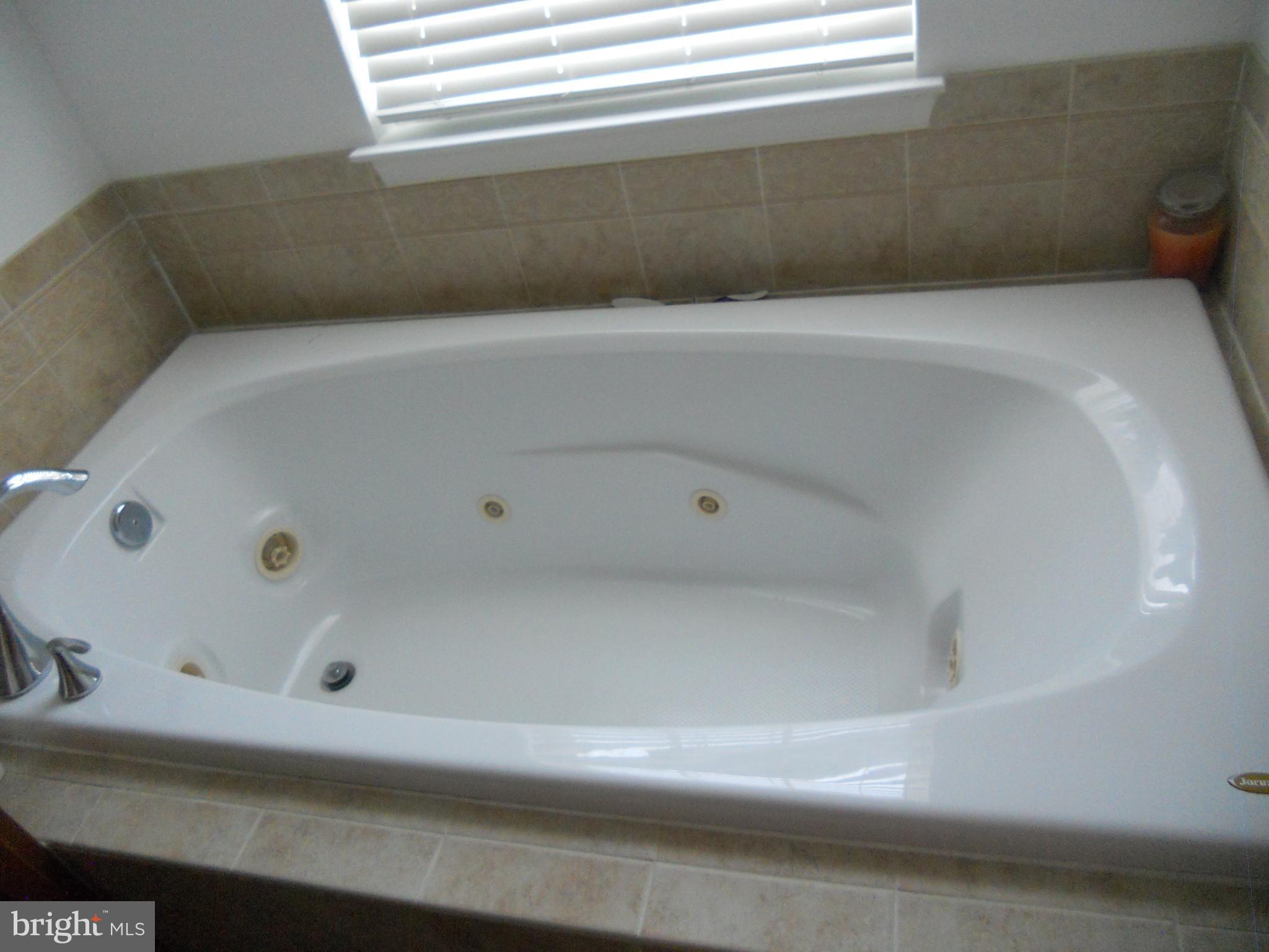 9700 Decatur Road Middle River, MD 21220 - Photo 14 of 23 Bath (Master) jetted garden tub