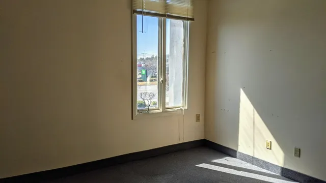 $1,500 | 63 Quaker Road, Queensbury, NY 12804