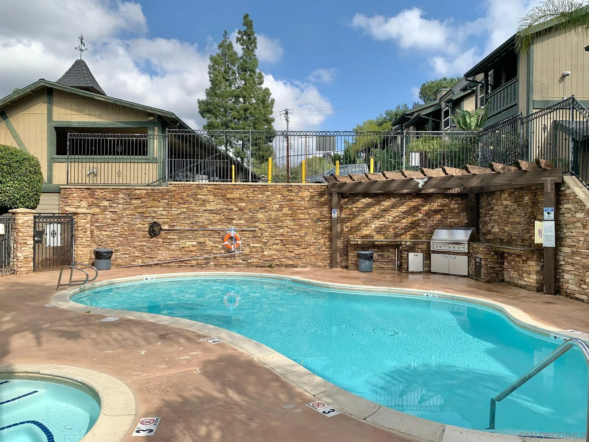 1434 Marshall Road, Unit 36 Alpine, CA 91901 - Photo 5 of 28 a front view of a house with a yard