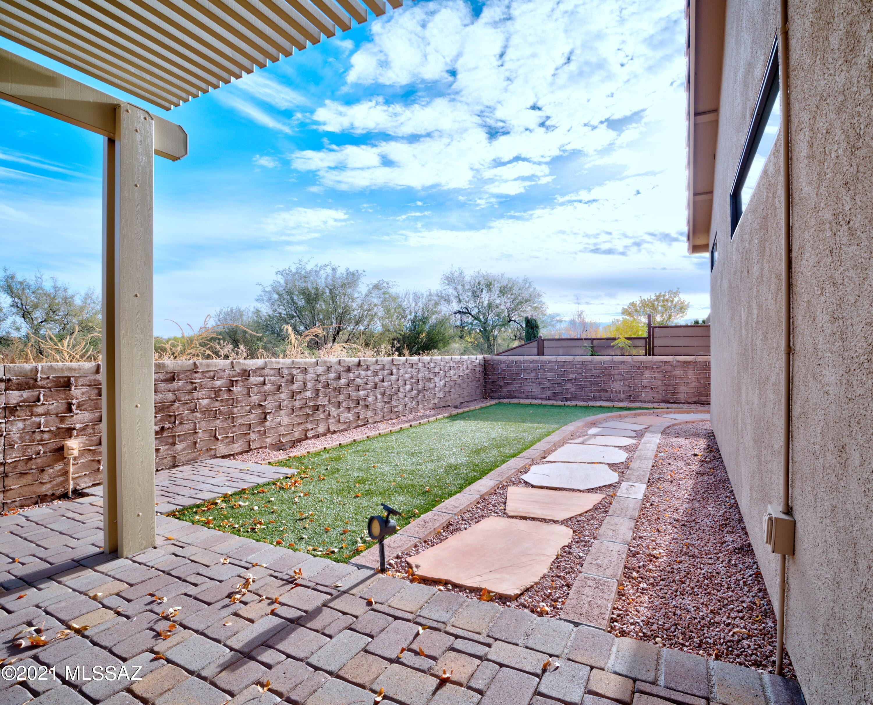 439 Colorado Court Rio Rico, AZ 85648 - Photo 6 of 25