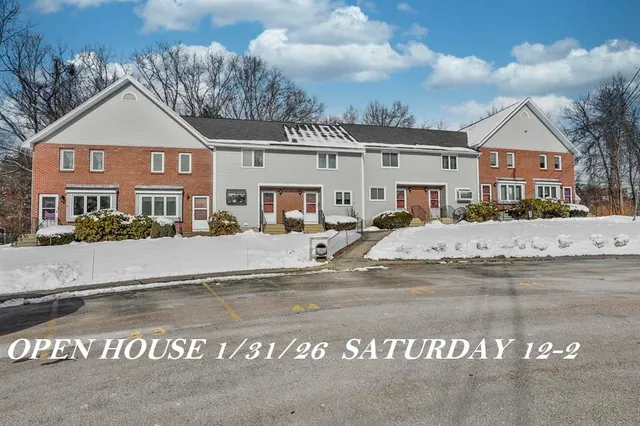 $369,900 | 47 Willow Creek Drive, Hudson, NH 03051