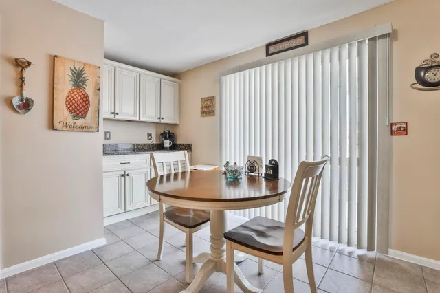 $369,900 | 47 Willow Creek Drive, Hudson, NH 03051